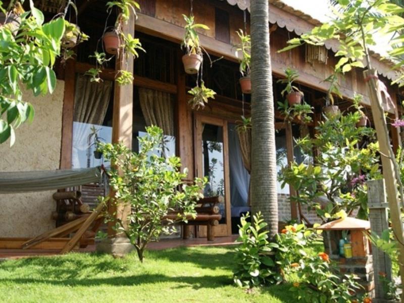 Paradise Hills Wooden Bungalow Mui Ne 穆伊奈天堂山木平房酒店