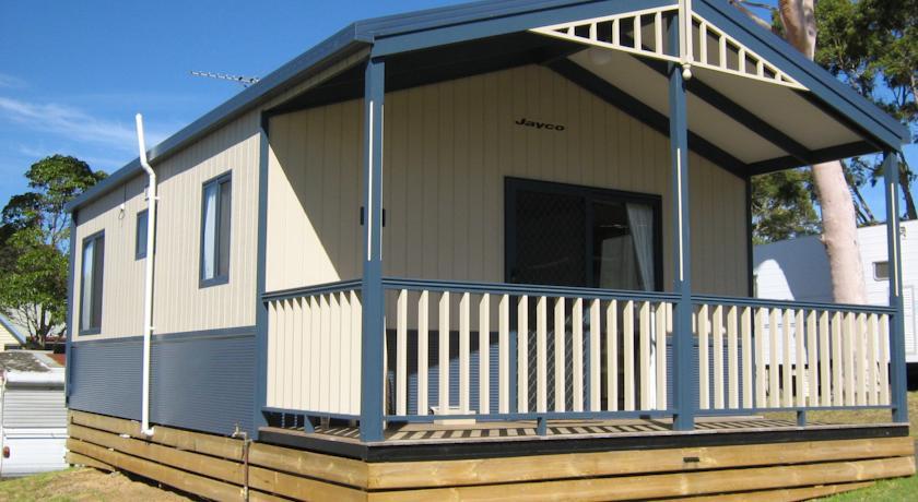 Cowes Caravan Park  