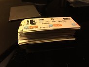 酒店门口就有机场大巴坐，赶着6点第一班车，希望机场退税不多人