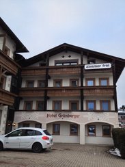 非常舒适的酒店，只是没有Wifi。典型的滑雪度假村，而且位置超级方便，就在火车汽车站附近
